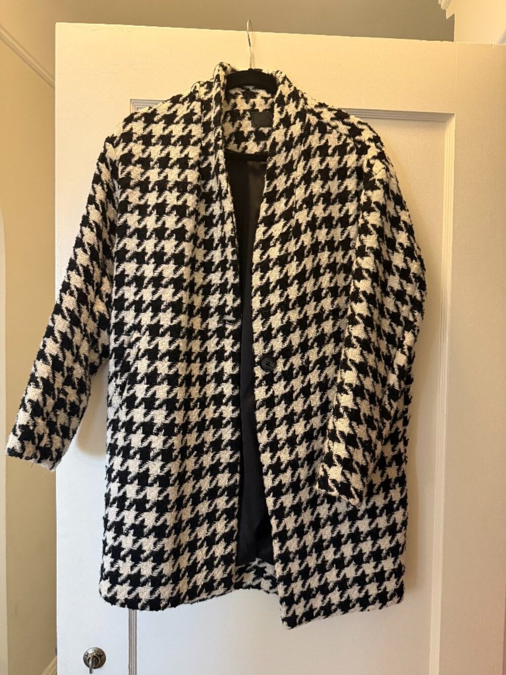 BLANKNYC Black & White Houndstooth Longline Coat Size S